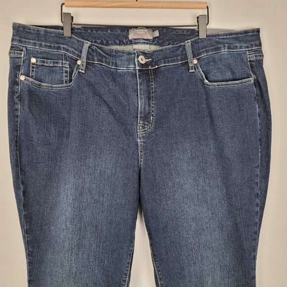 Torrid Size 24S Mid Rise Slim Boot Jeans Vintage Stretch Blue NWT - Picture 3 of 12